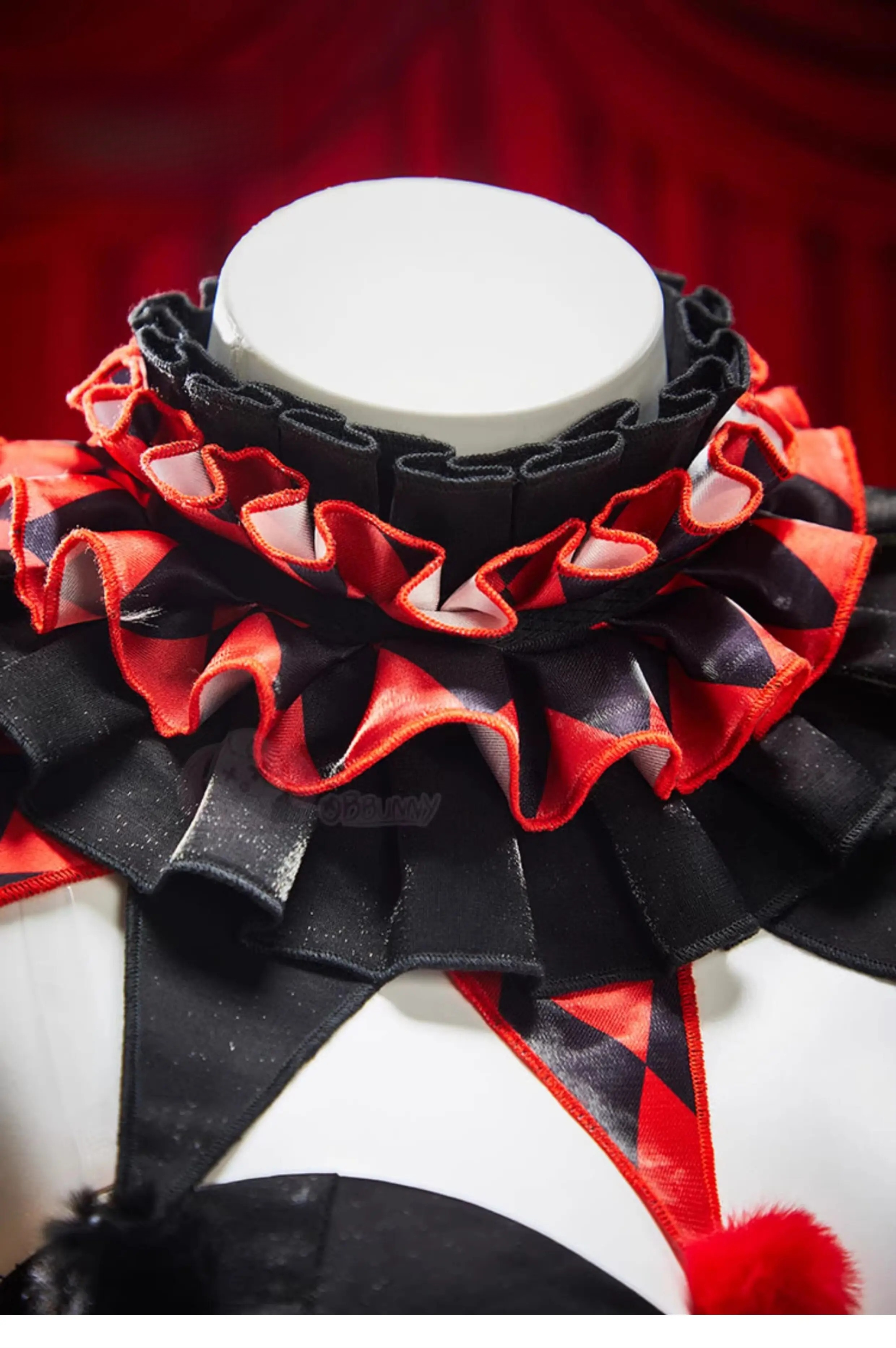 Staggering Number Circus Grote - مراجعة Cosplay Anime Black وسعره