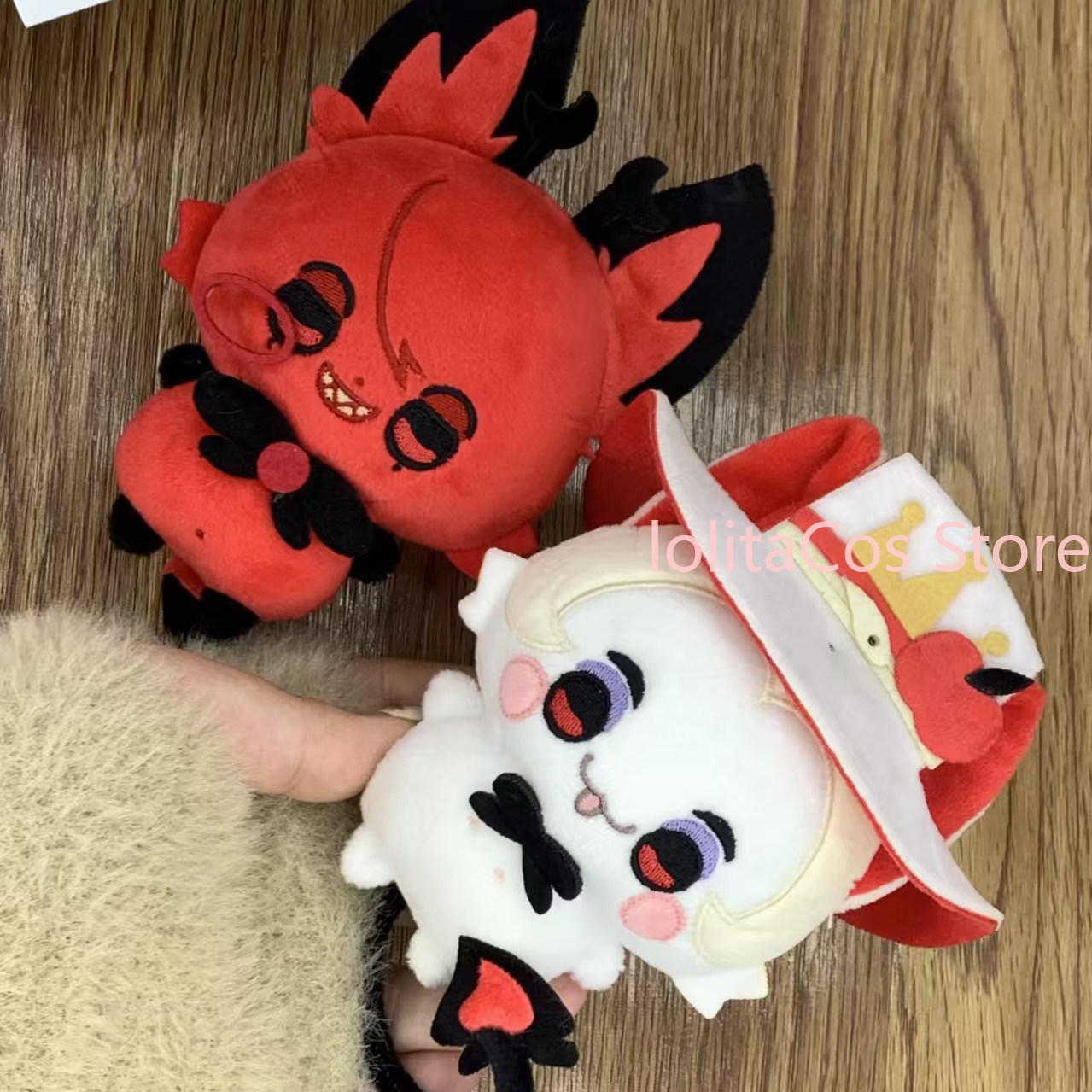 10cm New Hazbin Hotel Alastor  - مراجعة Anime Doll Cosplay وسعره