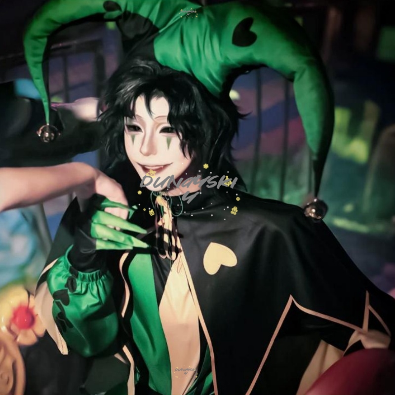 Freak Circus Pierrot Cosplay C - مراجعة Anime And Cosplay Expo 2025 وسعره